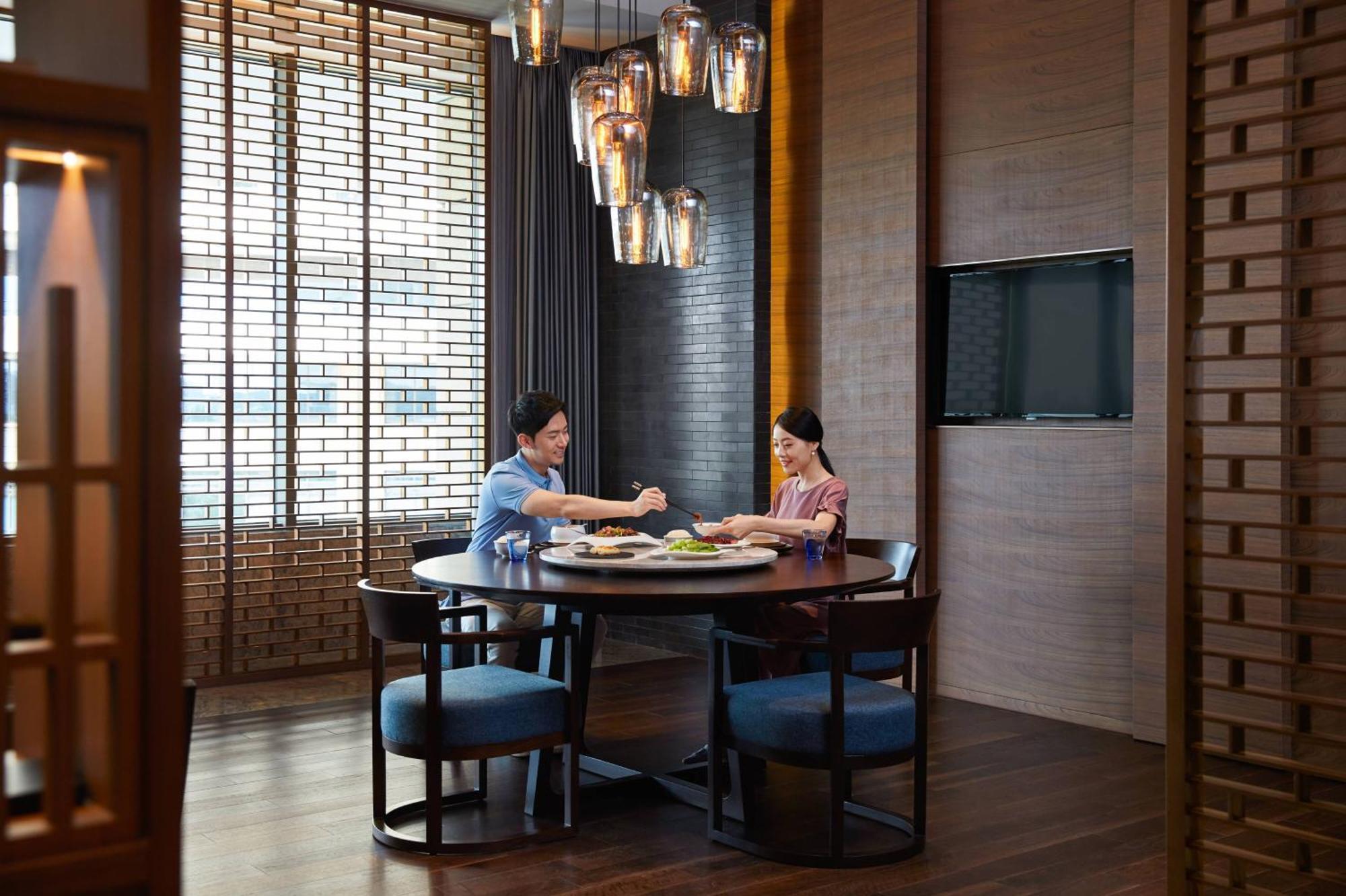 Beijing Marriott Hotel Changping Exteriör bild