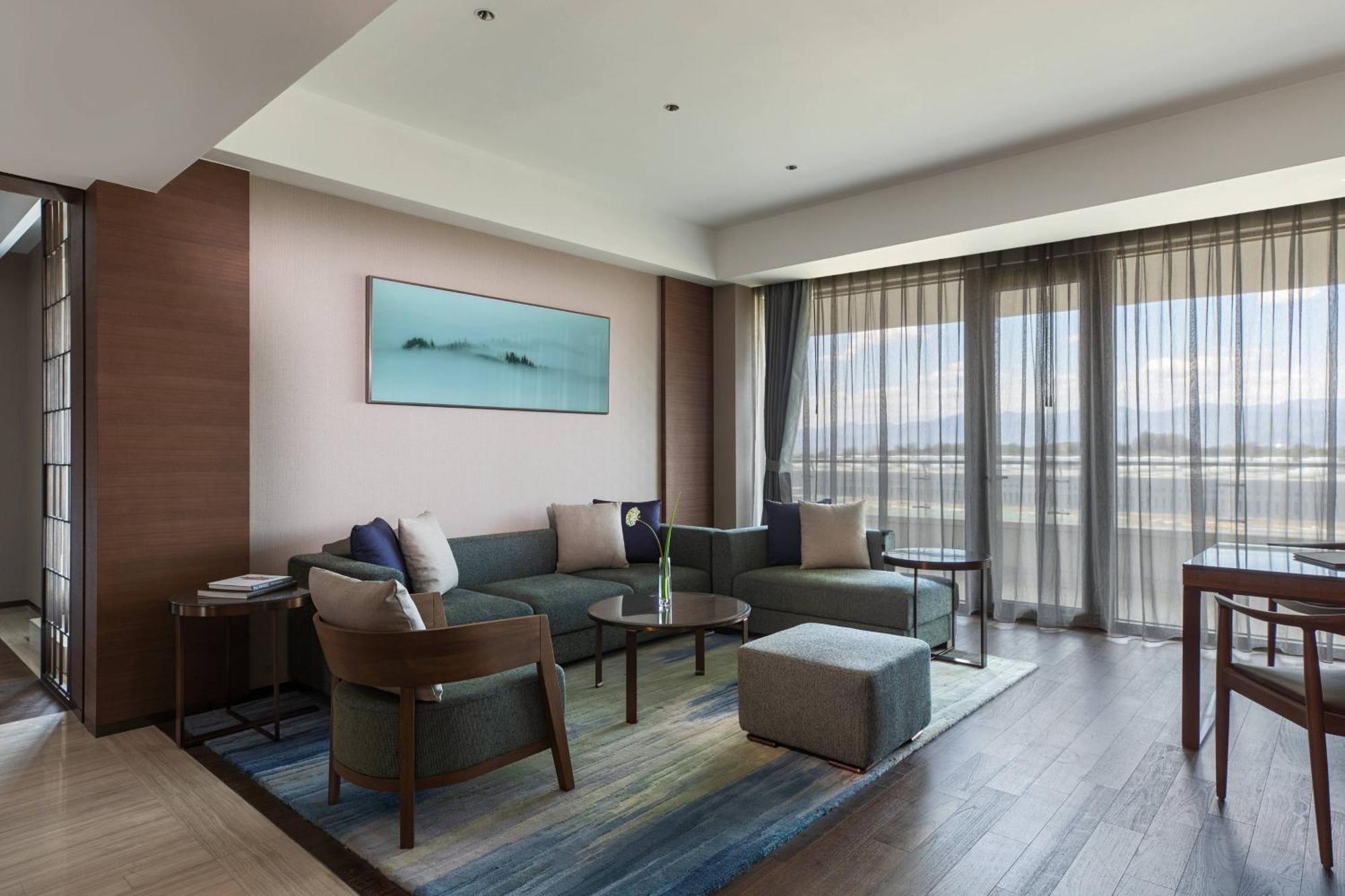 Beijing Marriott Hotel Changping Exteriör bild